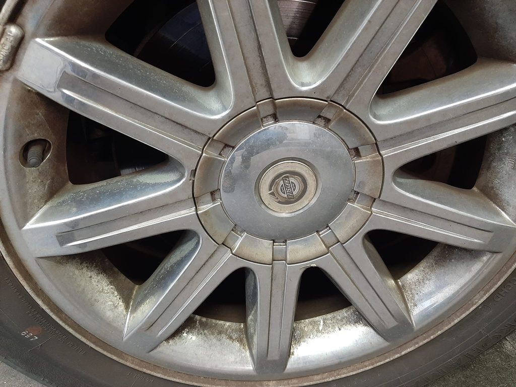 Rim of a tire before vehicle detailing.