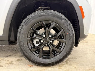 2026 Jeep Grand Cherokee Laredo