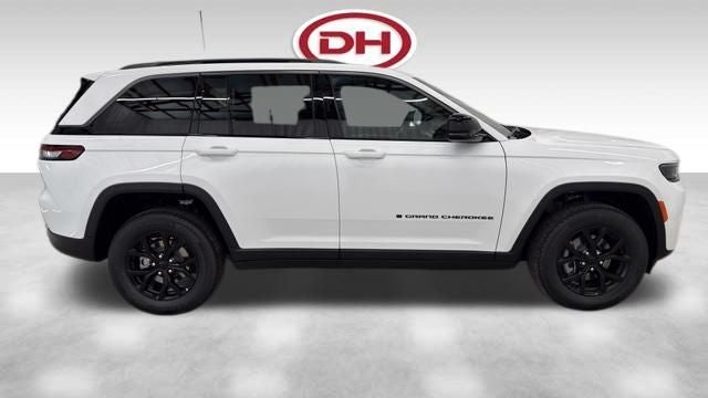 2026 Jeep Grand Cherokee Altitude