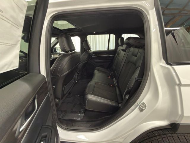 2026 Jeep Grand Cherokee Altitude