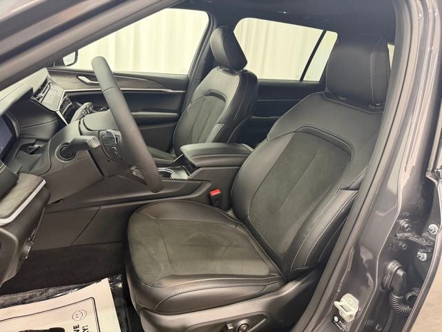 2026 Jeep Grand Cherokee L Altitude