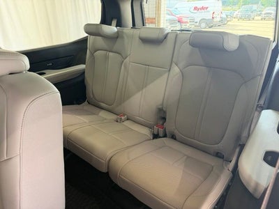 2025 Jeep Wagoneer Base