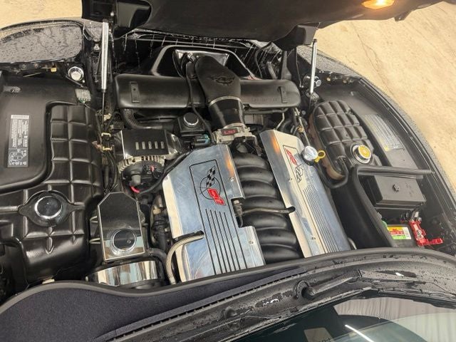 2004 Chevrolet Corvette Base