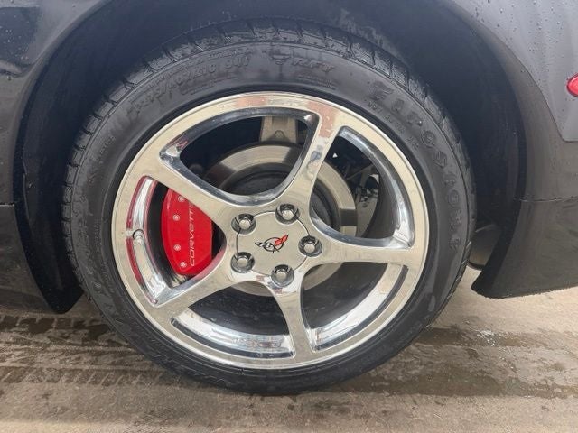 2004 Chevrolet Corvette Base