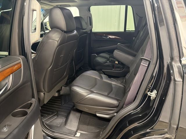 2016 Cadillac Escalade Luxury