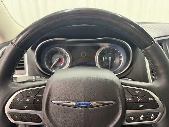 2017 Chrysler 300 C