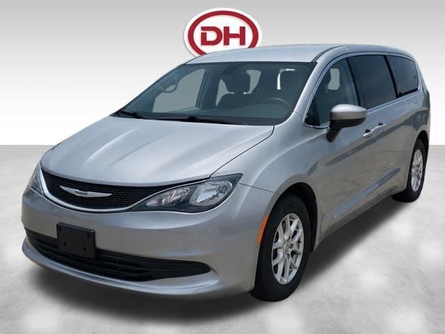 2020 Chrysler Voyager LX