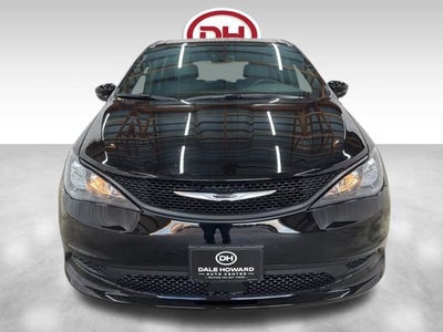 2026 Chrysler Voyager LX