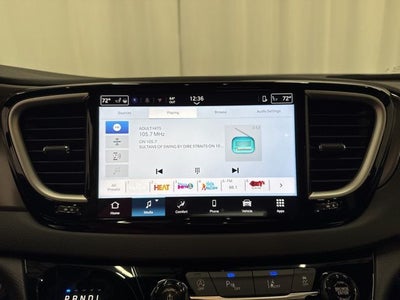 2026 Chrysler Voyager LX