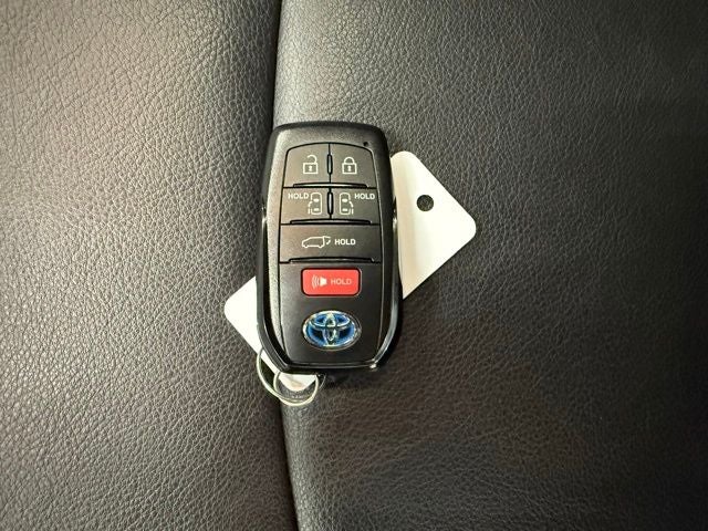 2024 Toyota Sienna XSE 7 Passenger