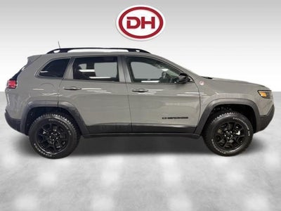 2023 Jeep Cherokee Trailhawk