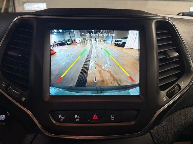 2023 Jeep Cherokee Trailhawk