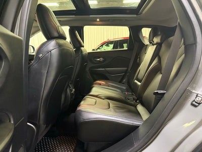 2023 Jeep Cherokee Trailhawk