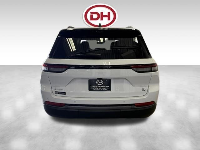 2026 Jeep Grand Cherokee Base