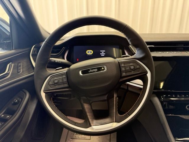 2026 Jeep Grand Cherokee Base