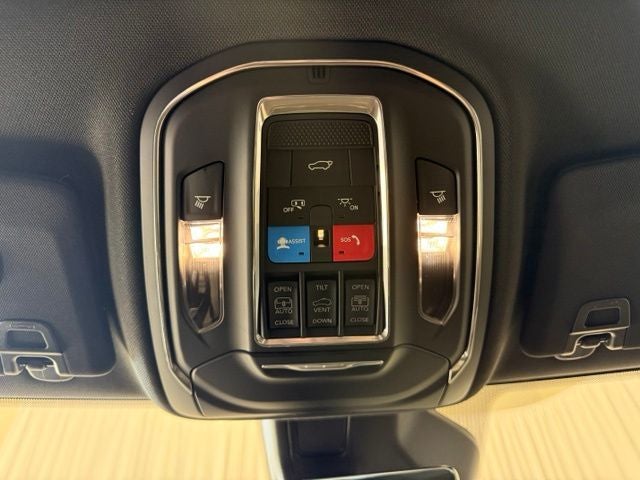 2026 Jeep Grand Cherokee Base