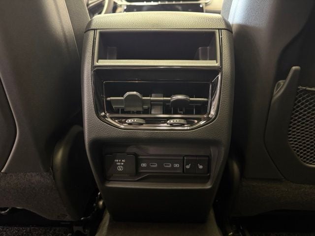 2026 Jeep Grand Cherokee Base