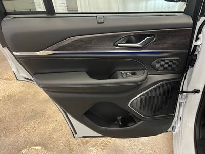 2025 Jeep Grand Cherokee Overland