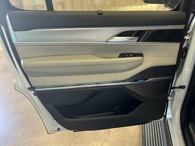 2022 Jeep Grand Wagoneer Series II