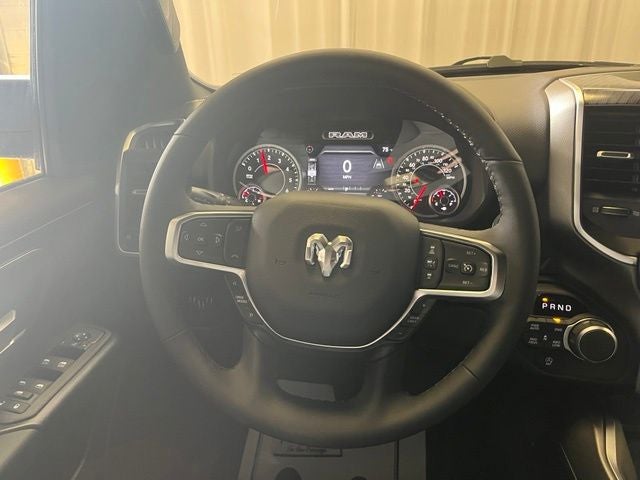 2027 RAM 1500 Big Horn/Lone Star