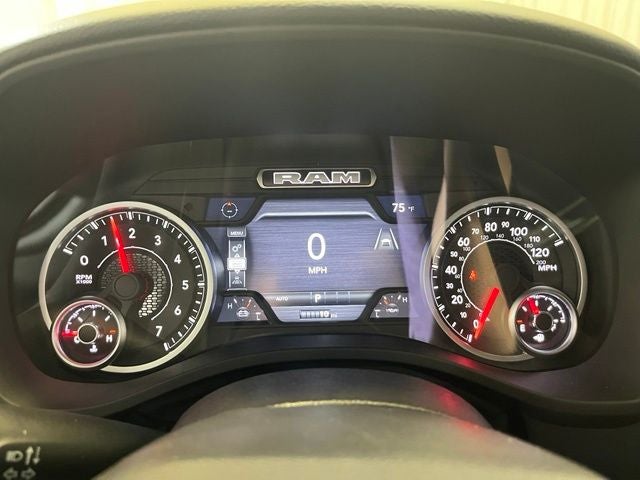 2027 RAM 1500 Big Horn/Lone Star