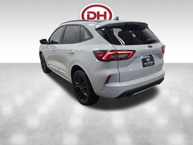 2026 Ford Escape ST-Line Elite