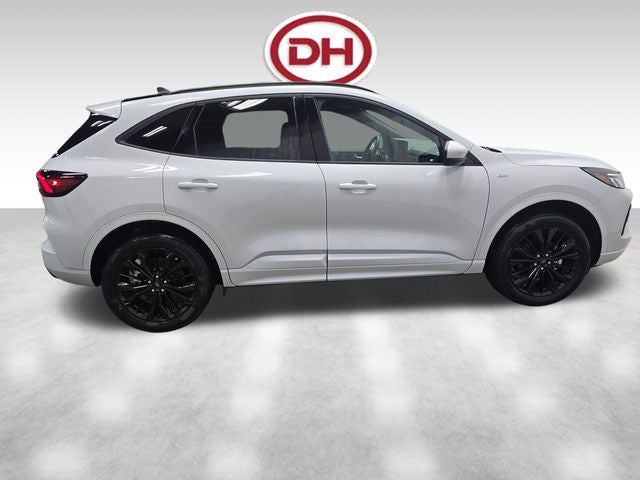 2026 Ford Escape ST-Line Elite