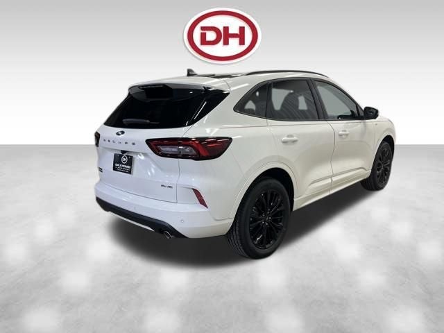 2026 Ford Escape ST-Line Elite