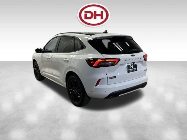 2026 Ford Escape ST-Line Elite