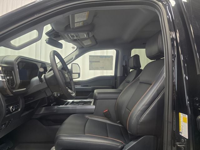 2025 Ford F-350SD Lariat