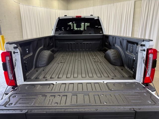 2026 Ford F-450SD Platinum DRW