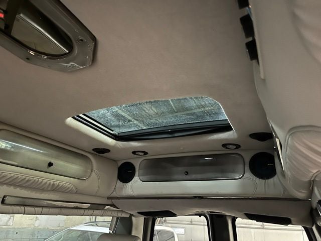 2008 GMC Savana G1500 Explorer 7 Passenger Conversion Van