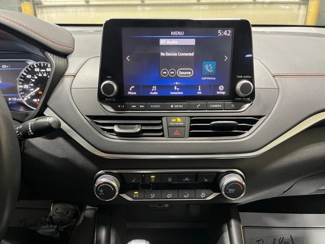 2022 Nissan Altima 2.5 SR