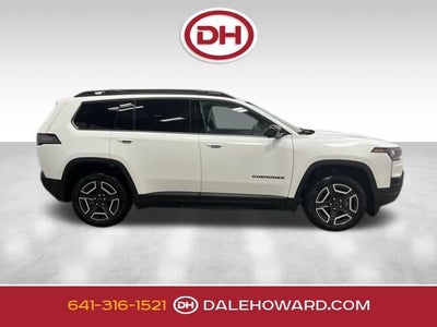 2026 Jeep Cherokee Laredo