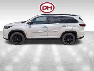 2019 Toyota Highlander SE