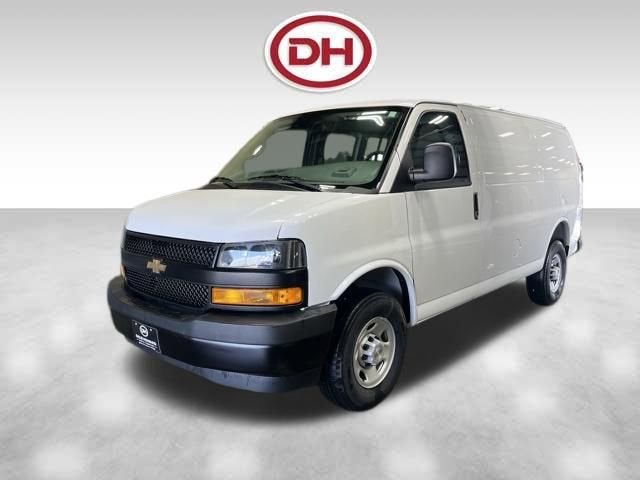 2026 Chevrolet Express Cargo 1WT