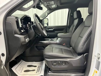 2025 GMC Sierra 3500 HD SLT